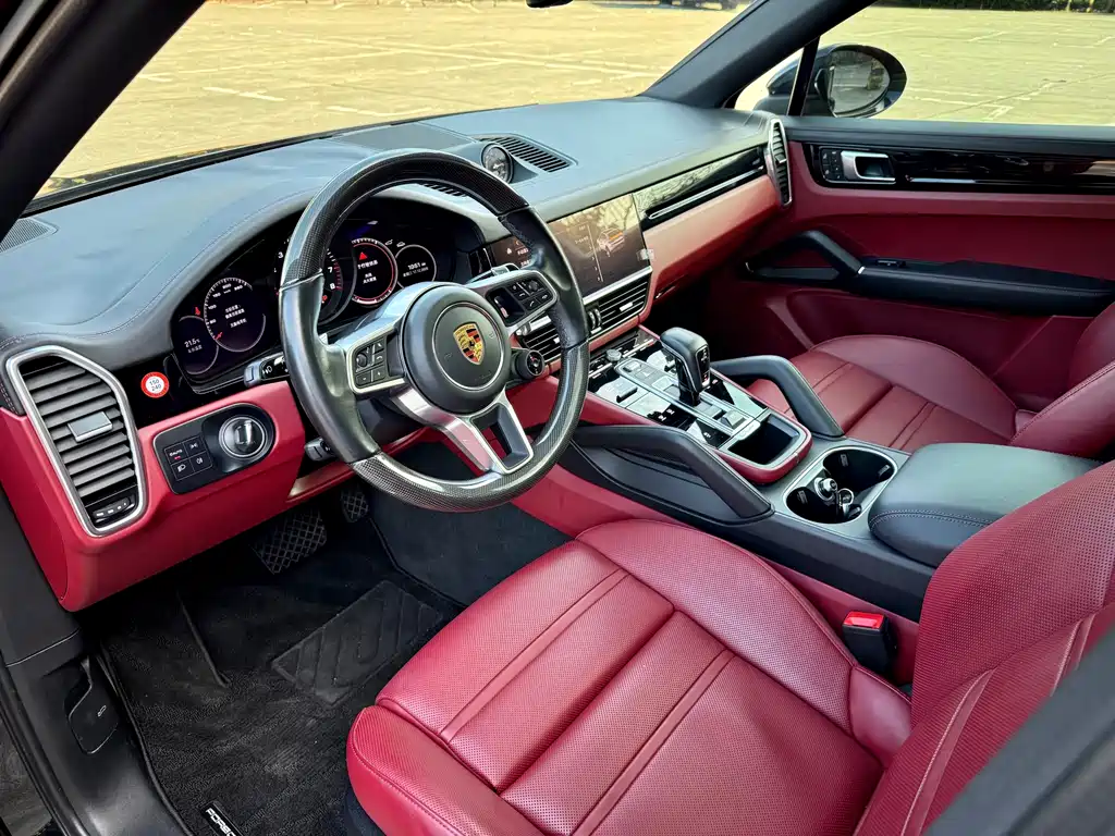 Porsche Cayenne 2022
