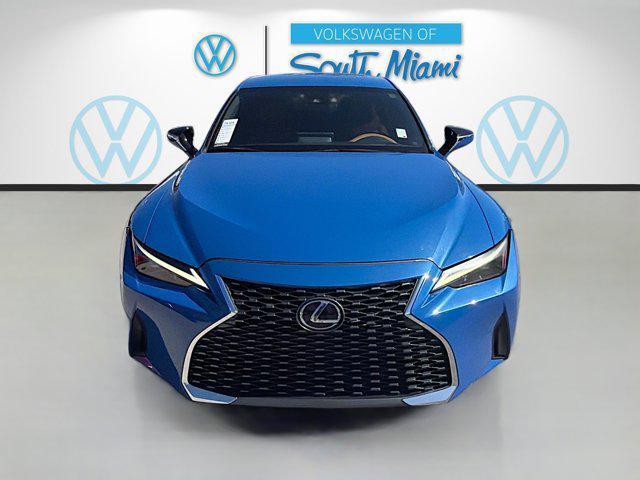 Lexus IS 300 2021