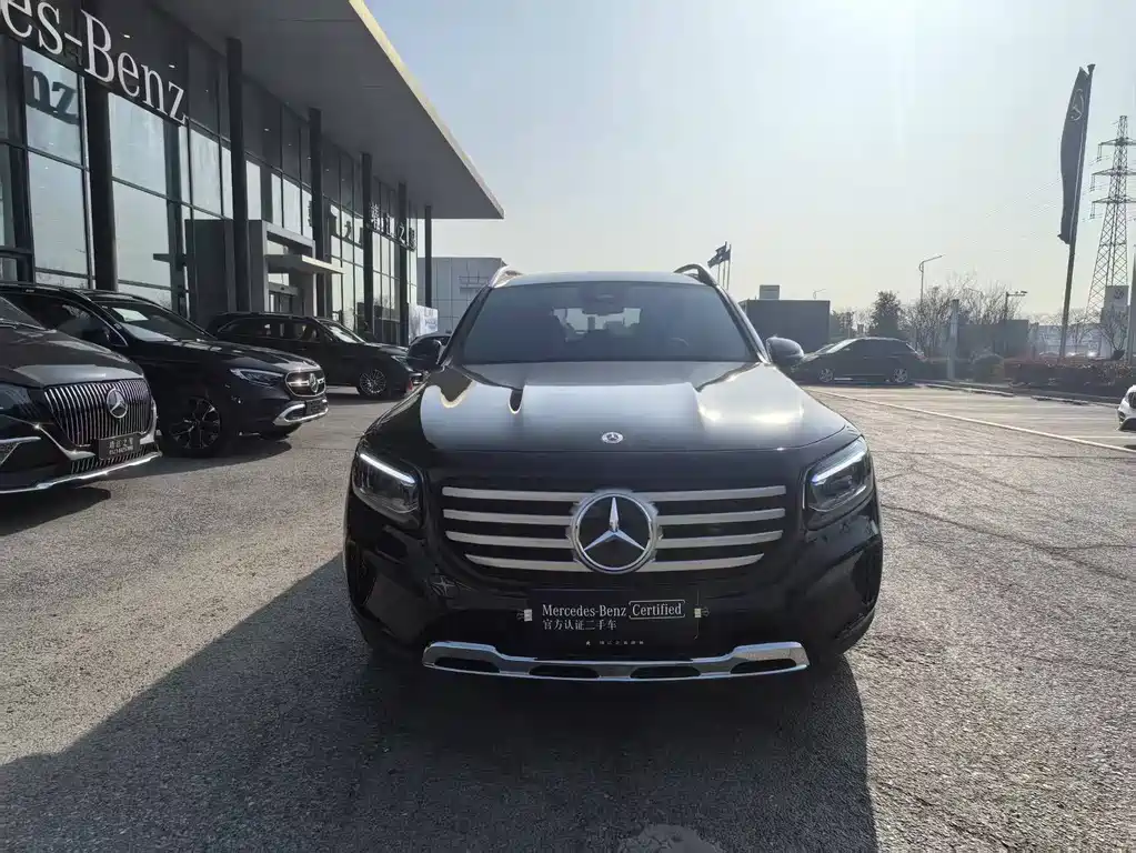 Mercedes-Benz GLB 2025