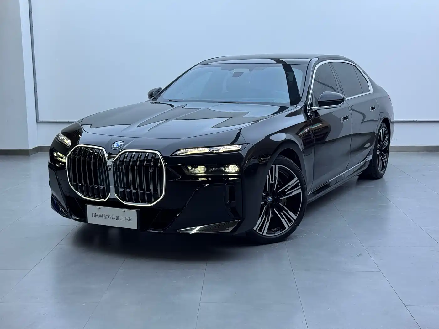 BMW i7 2025