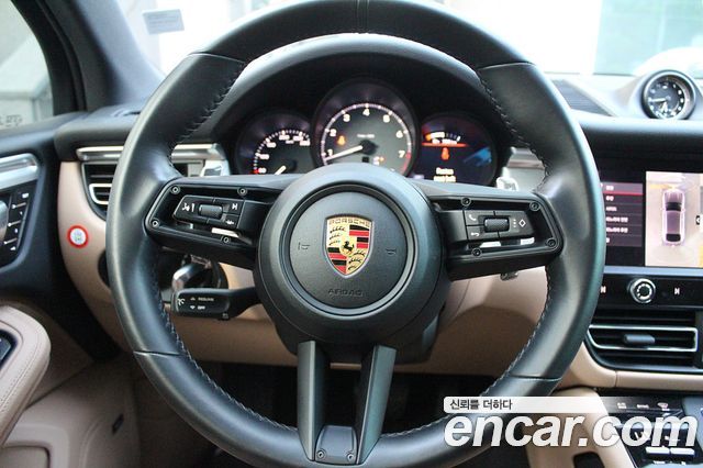 Porsche Macan 2022