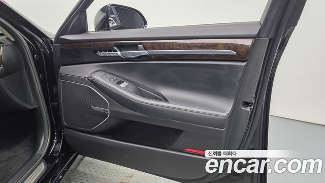 Genesis G90 2021