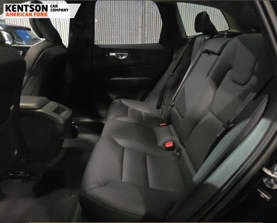 Volvo XC60 2025