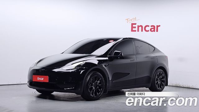 Tesla Model Y 2023