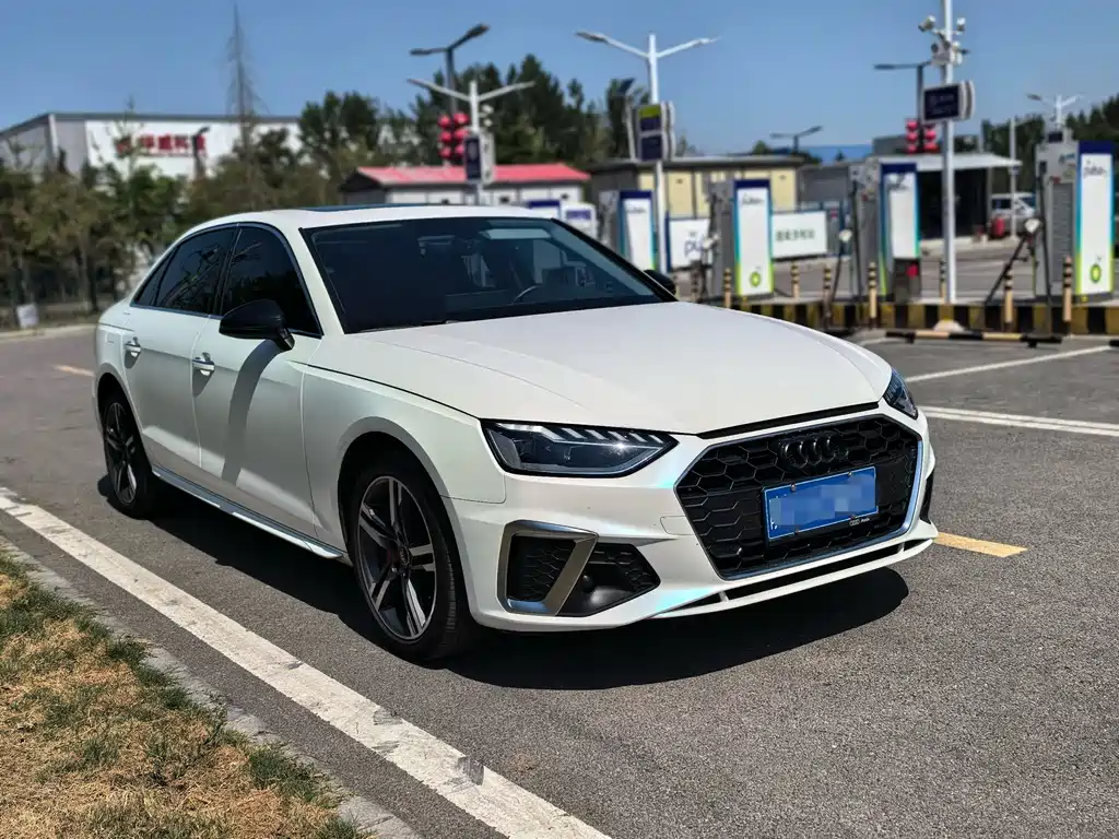 Audi A4 2022