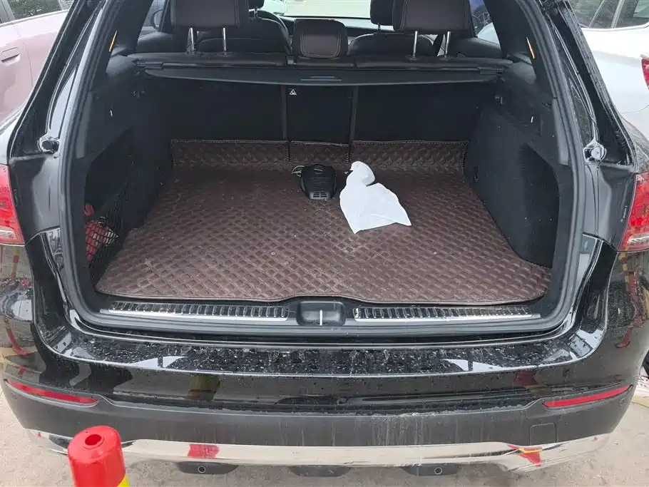 Mercedes-Benz GLC 2021
