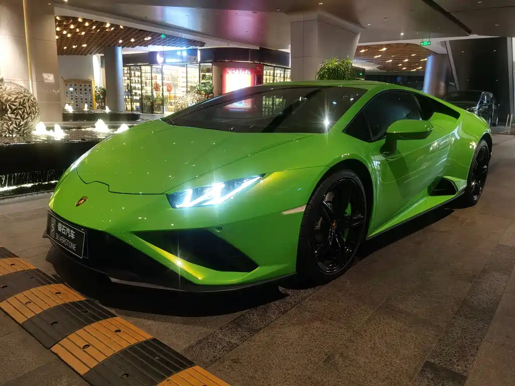 Lamborghini Huracán 2023