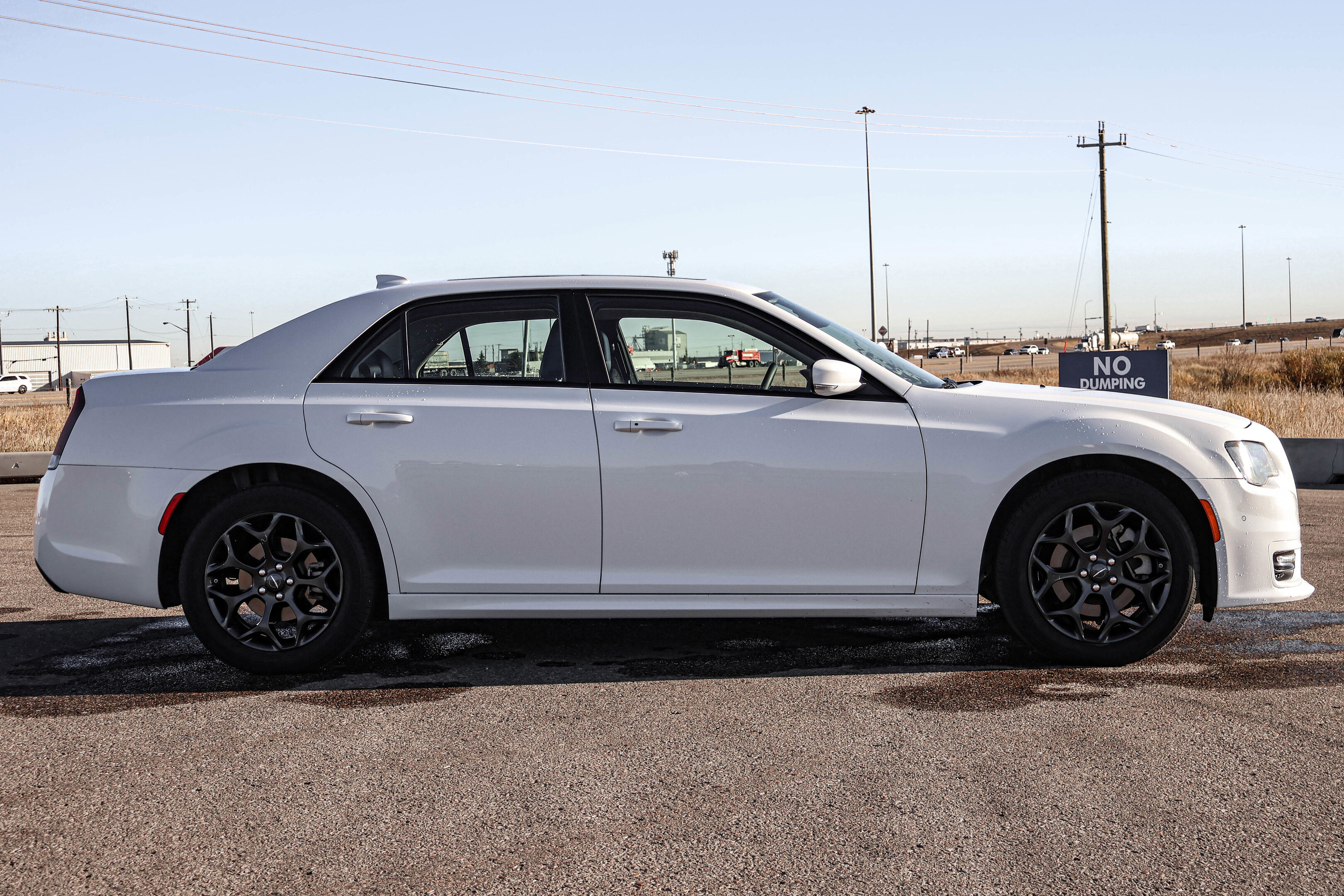 Chrysler 300 2023