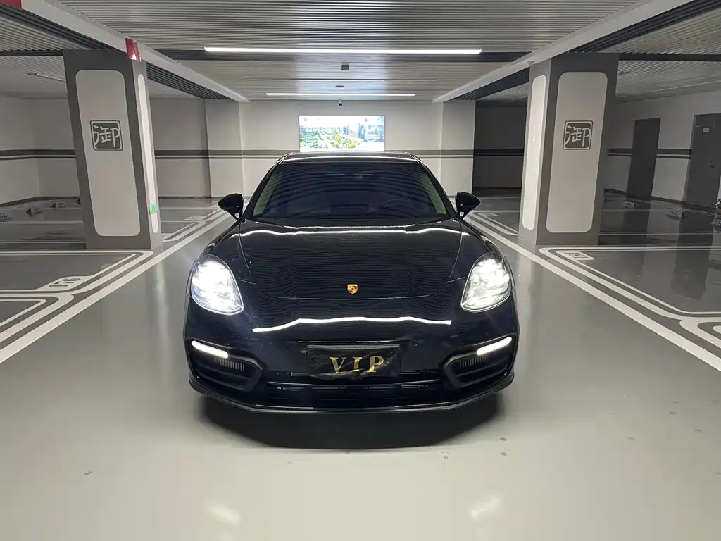 Porsche Panamera 2024