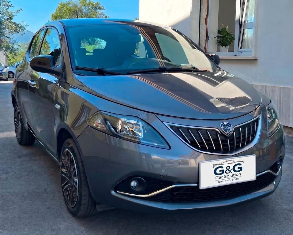 Lancia Ypsilon 2022