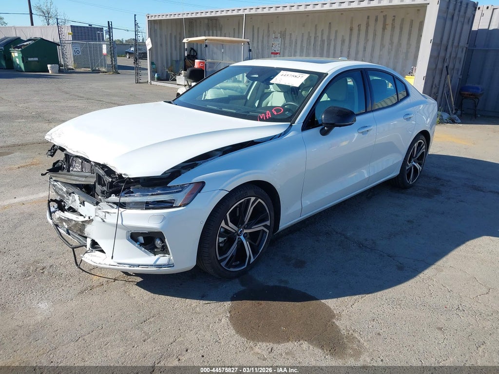 Volvo S60 2024