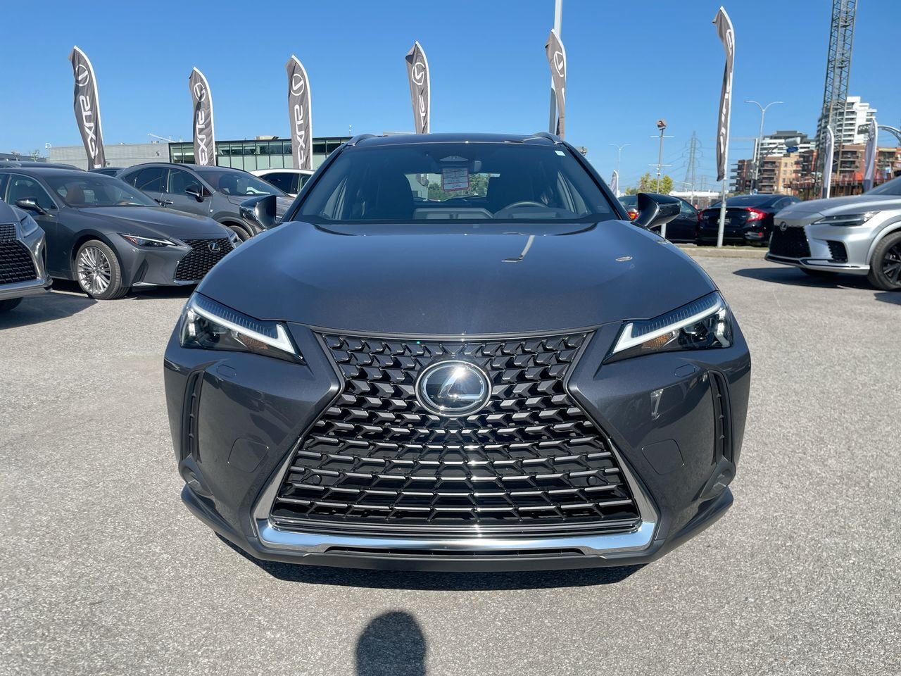 Lexus UX 2025
