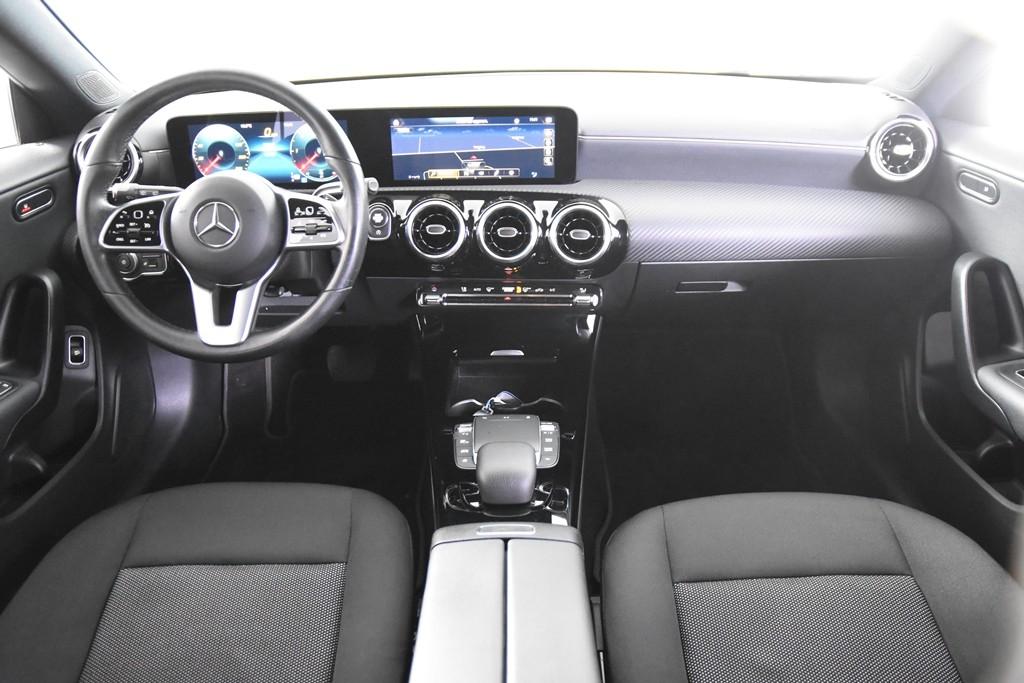 Mercedes-Benz CLA 200 SHOOTING BRAKE 2021