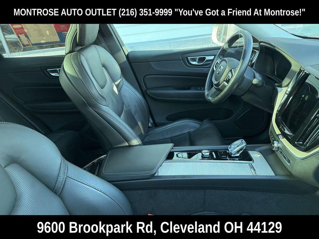 Volvo XC60 2022