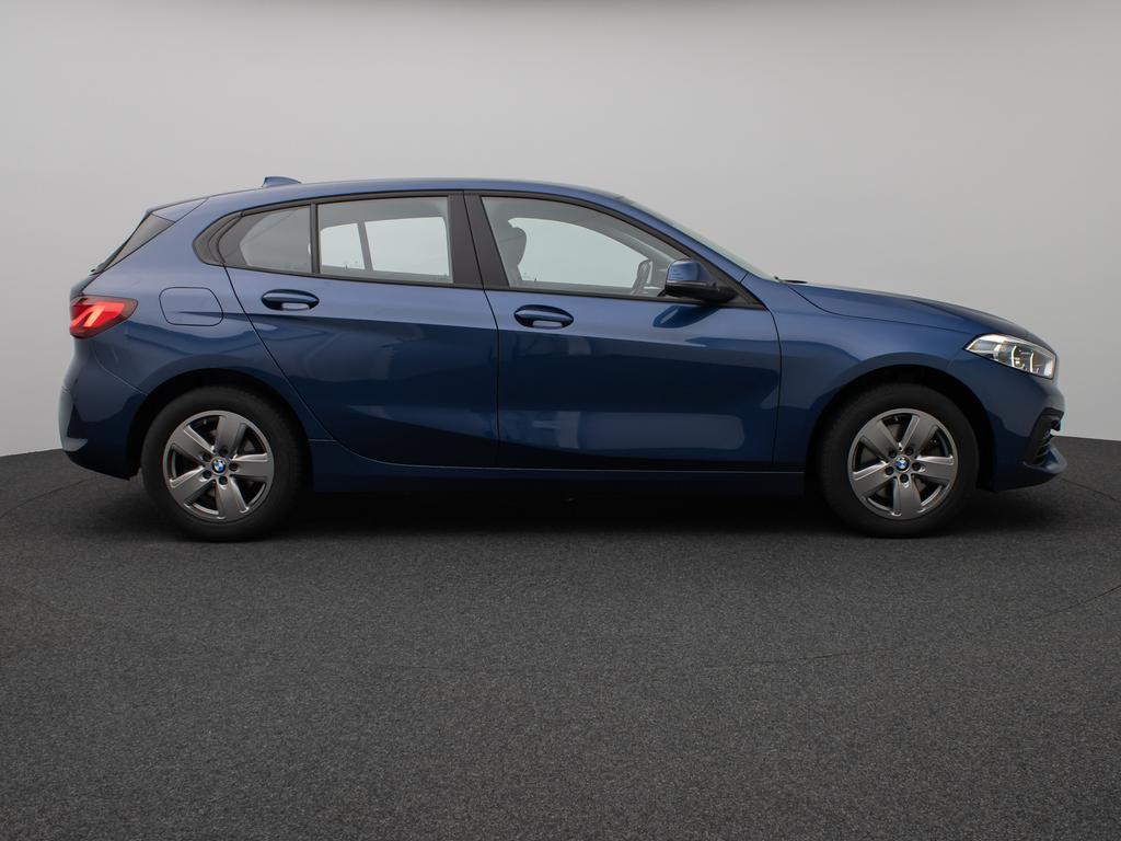 BMW 118 2023
