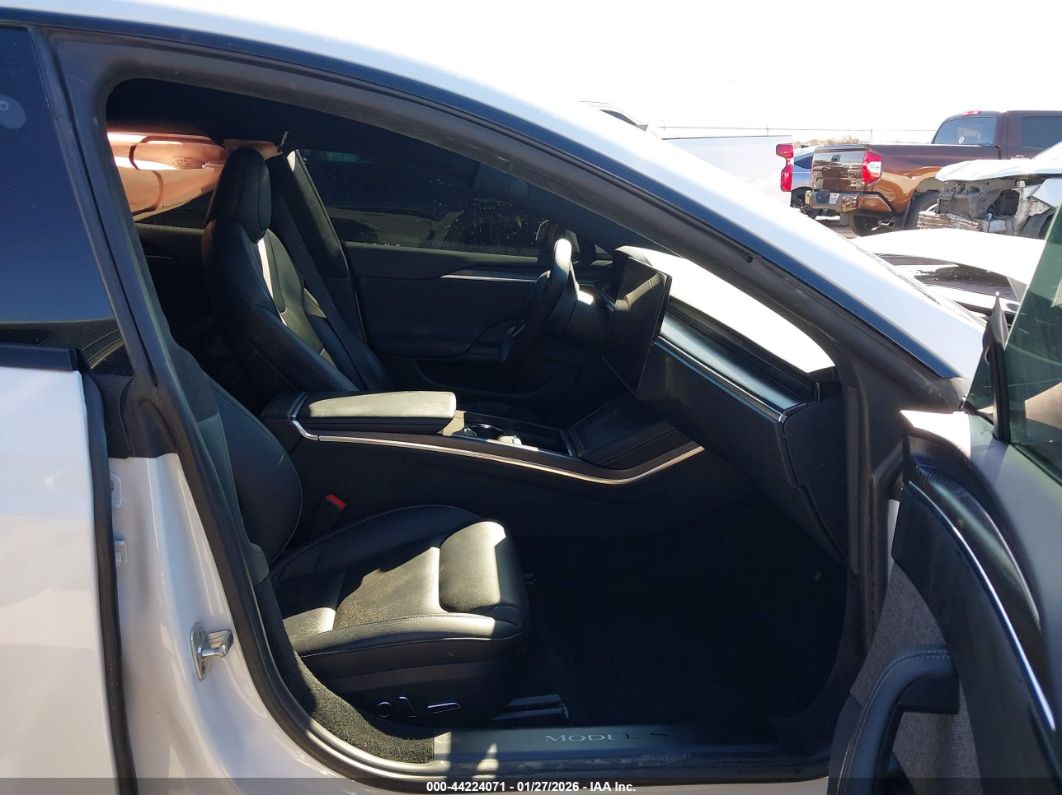 Tesla Model S 2021