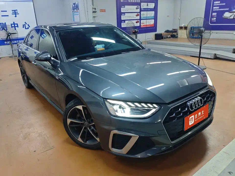 Audi A4 2021