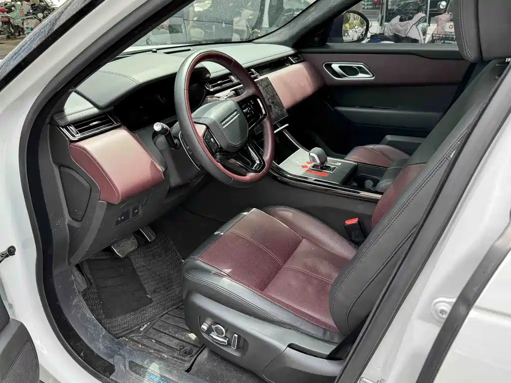 Land Rover Range Rover Velar 2024
