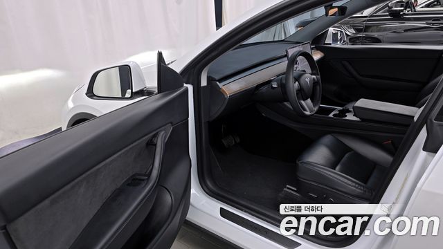 Tesla Model Y 2021