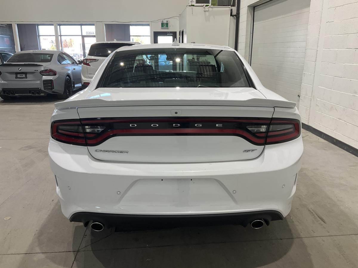 Dodge Charger 2021