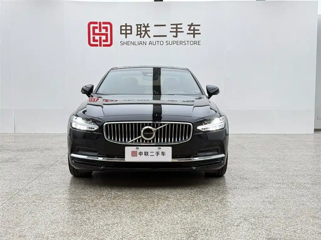 Volvo S90 2023