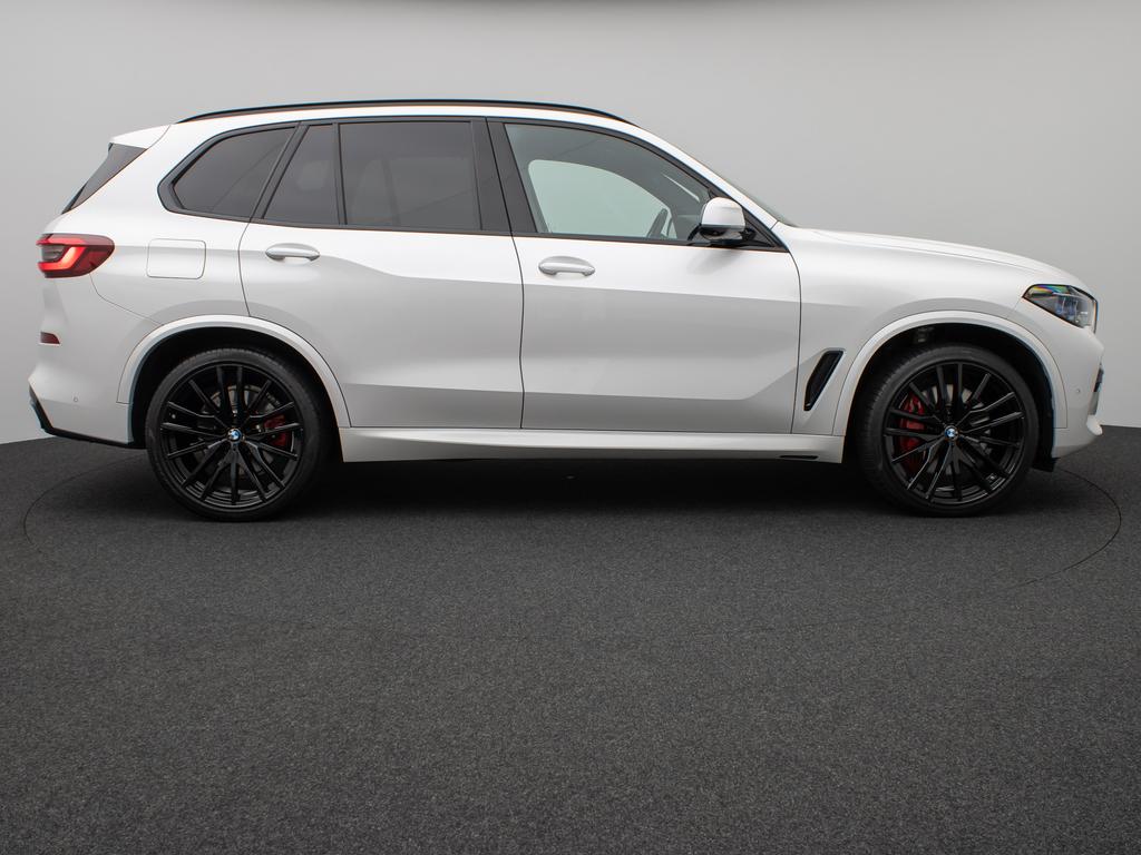 BMW X5 M50 2023