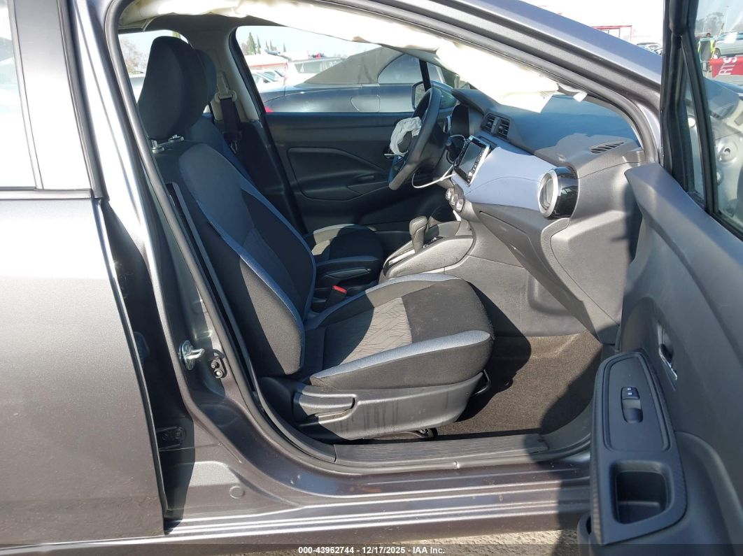 Nissan Versa 2024