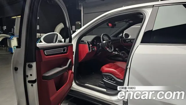 Porsche Cayenne 2023