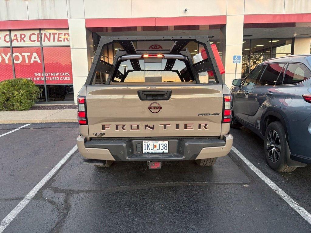 Nissan Frontier 2024