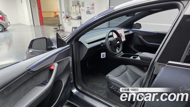 Tesla Model Y 2026