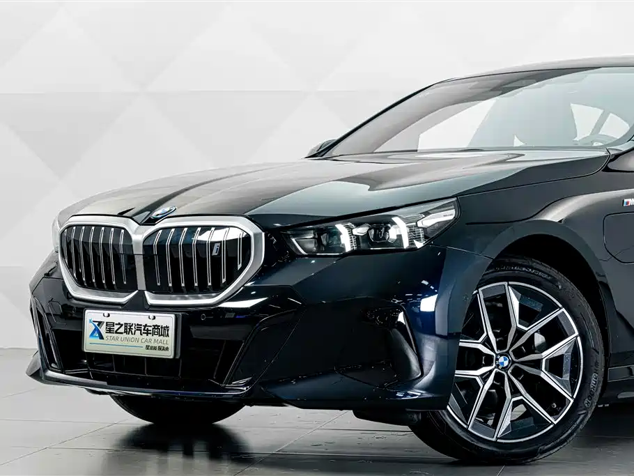 BMW i5 2026