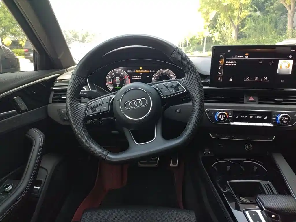 Audi A4 2024