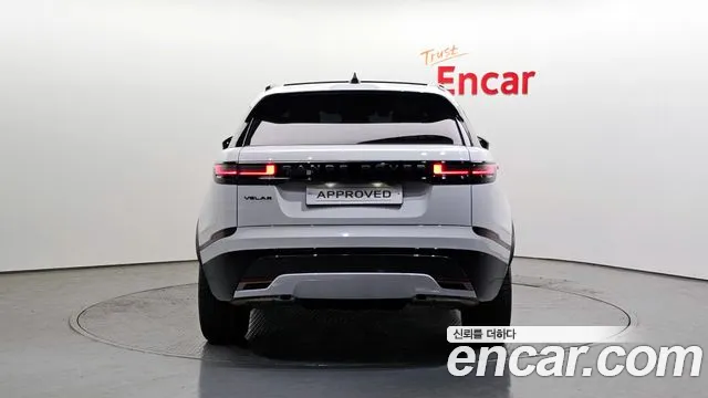 Land Rover Range Rover Velar 2025