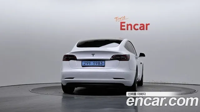 Tesla Model 3 2020