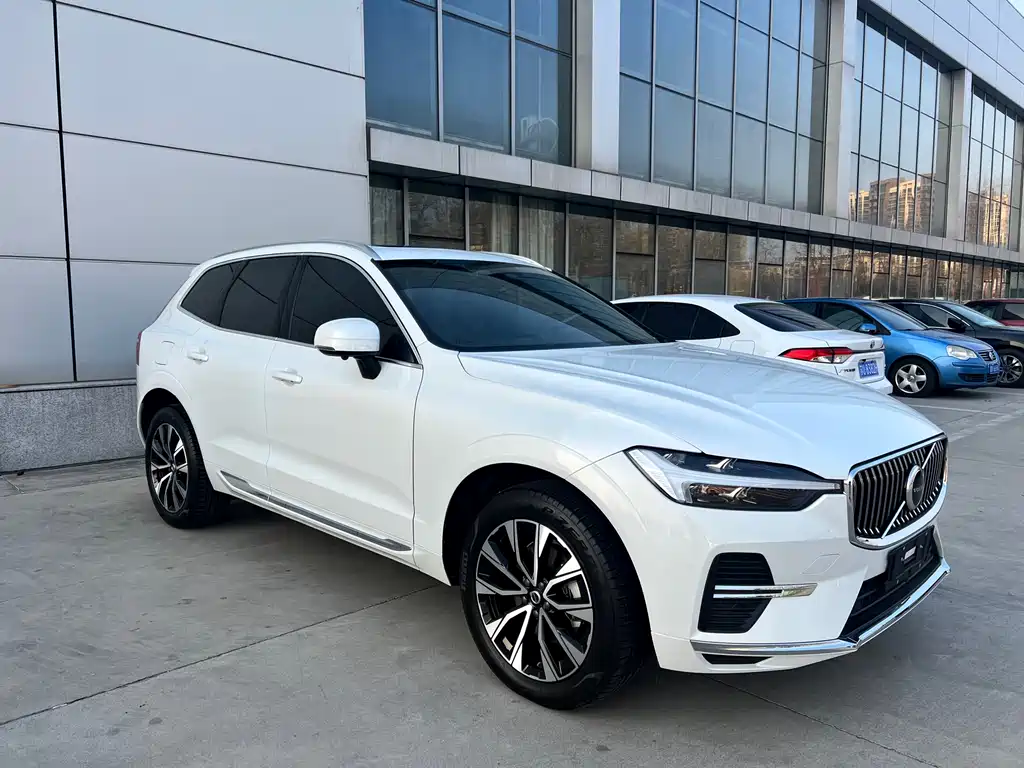 Volvo XC60 2023