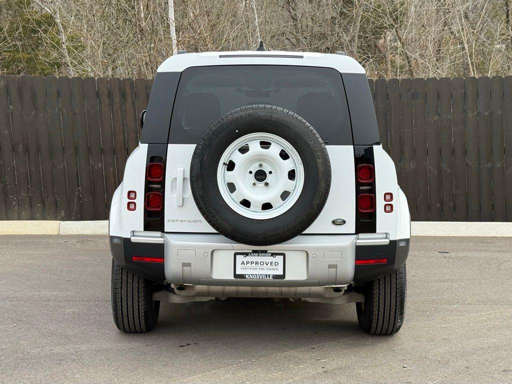 Land Rover Defender 2023