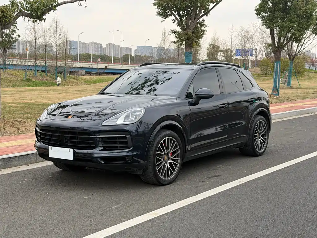 Porsche Cayenne 2023