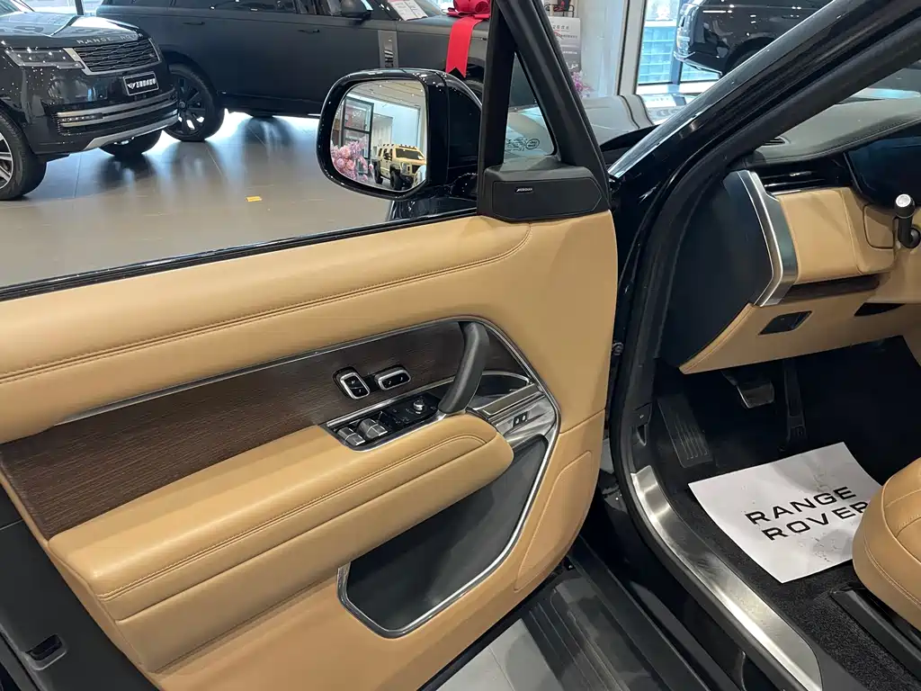 Land Rover Range Rover 2024