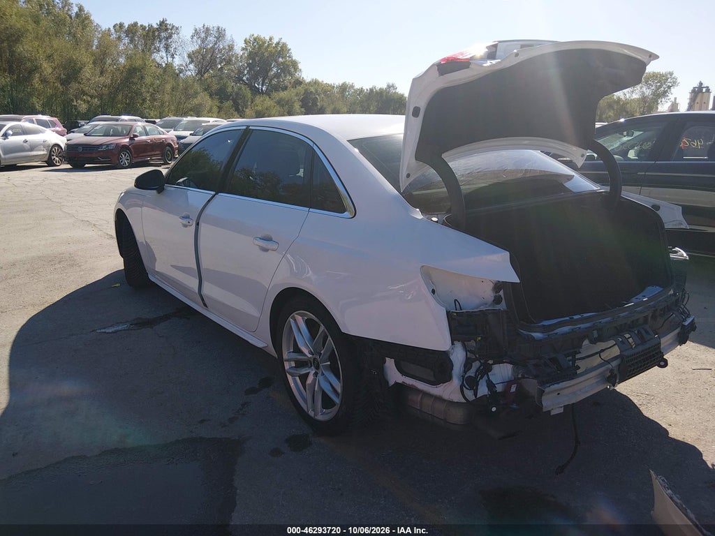 Audi A4 2023