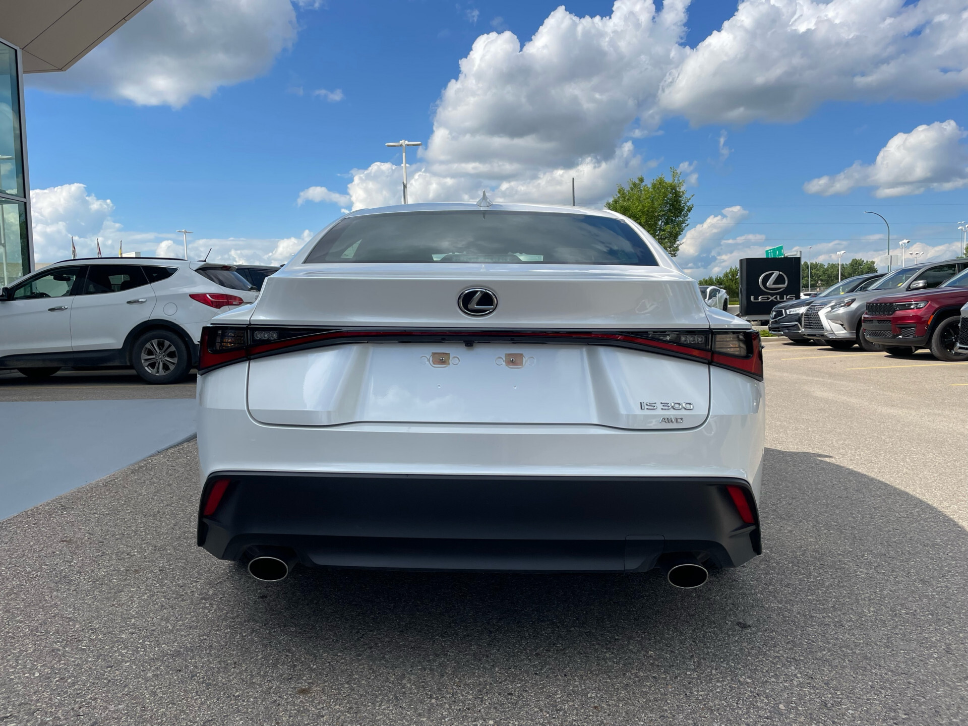 Lexus IS 2024