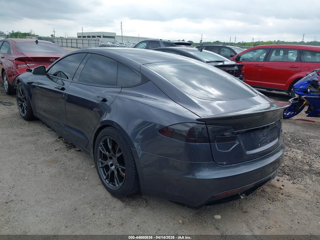 Tesla Model S 2021