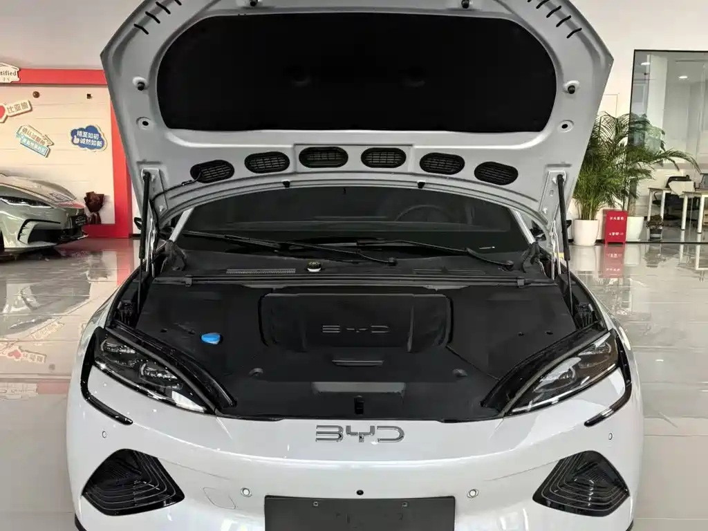 BYD Seal 2025