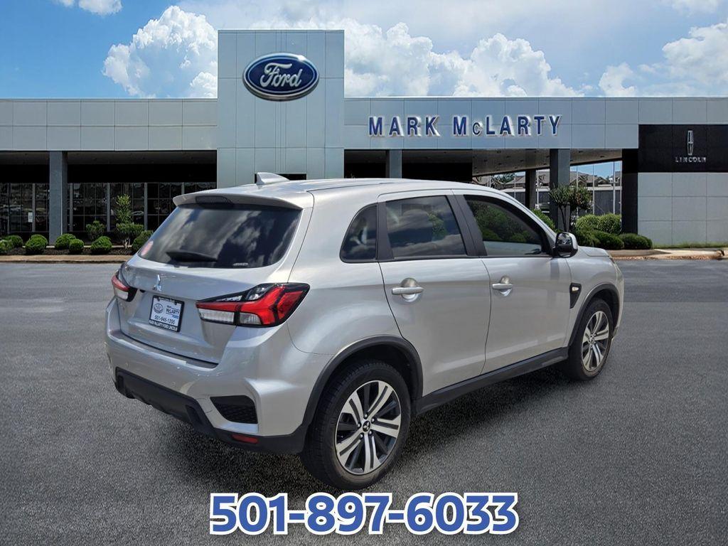 Mitsubishi Outlander Sport 2024