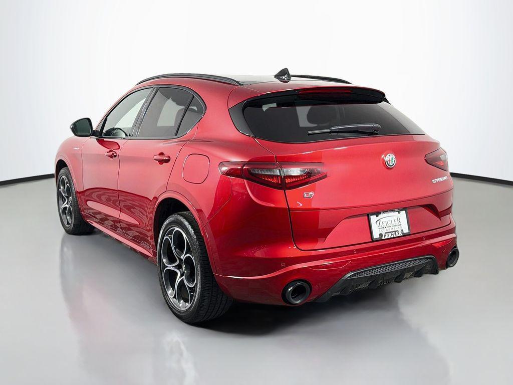 Alfa Romeo Stelvio 2023