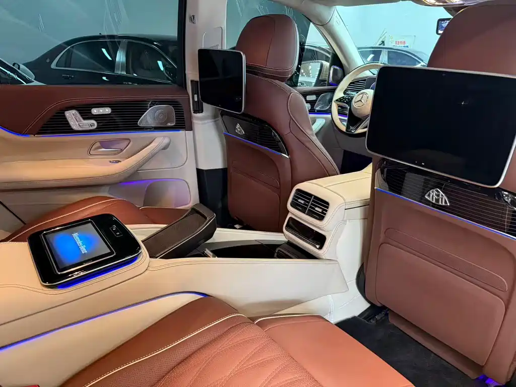 Mercedes-Benz GLS 2021