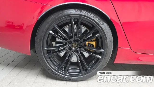 BMW M5 2021