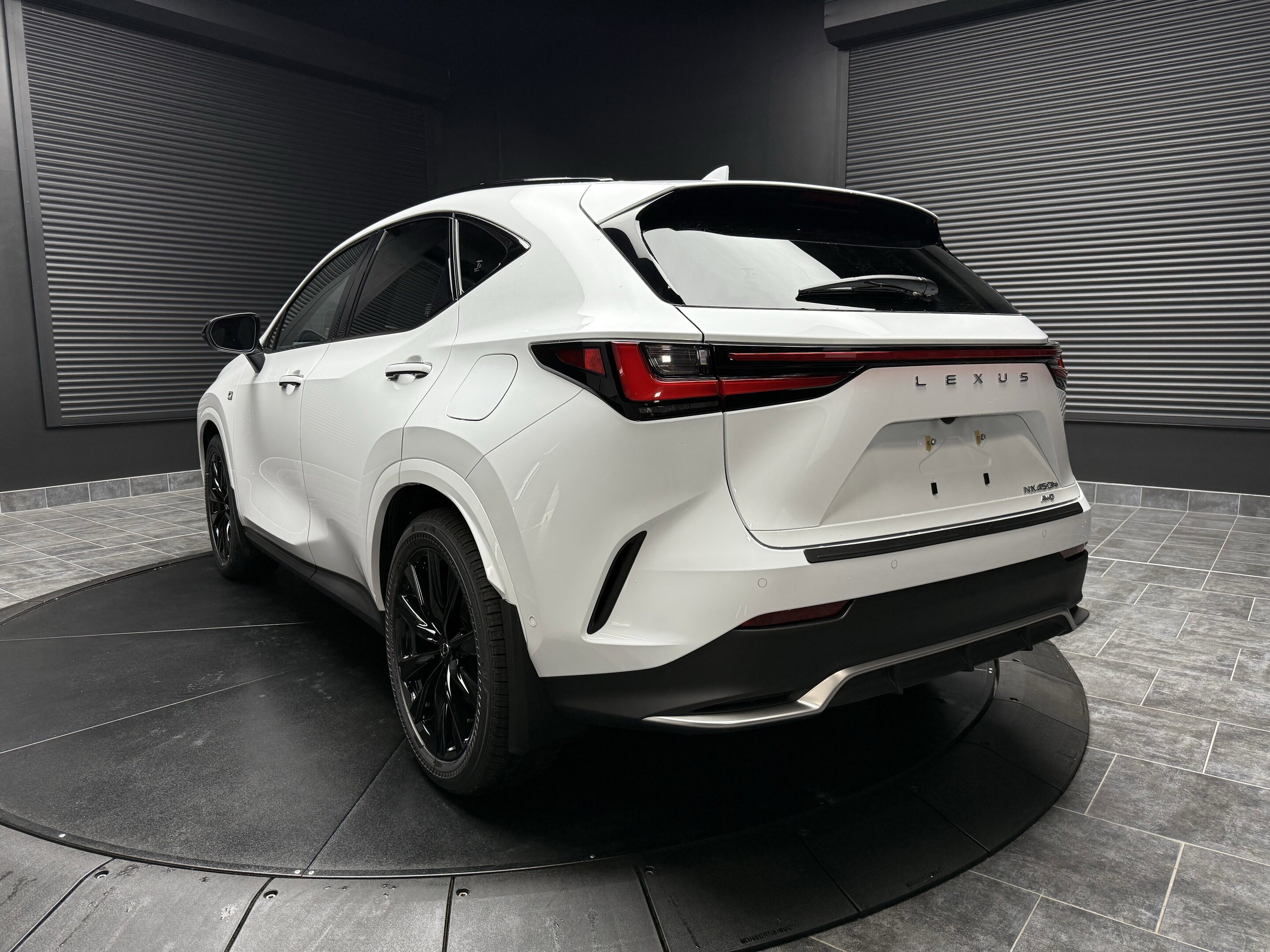 Lexus NX 2025