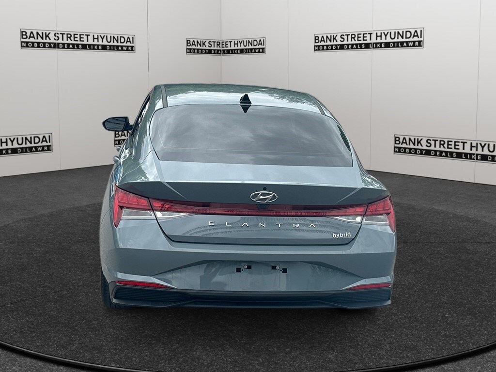 Hyundai Elantra 2022