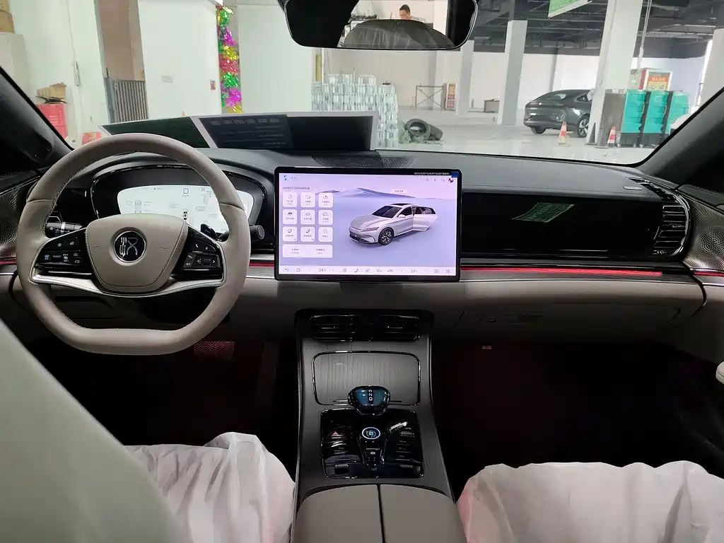 BYD Han 2025