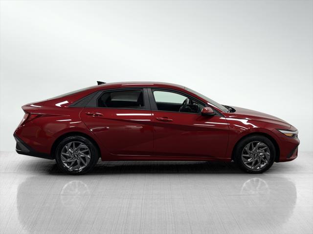 Hyundai Elantra 2024